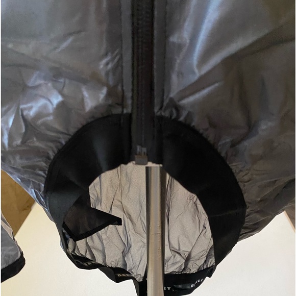 New Oakley Jawbreaker cycling jacket size large - Picture 3 of 5